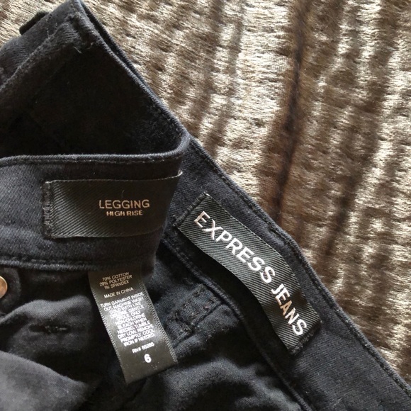 Express high rise black denim legging - Picture 4 of 5